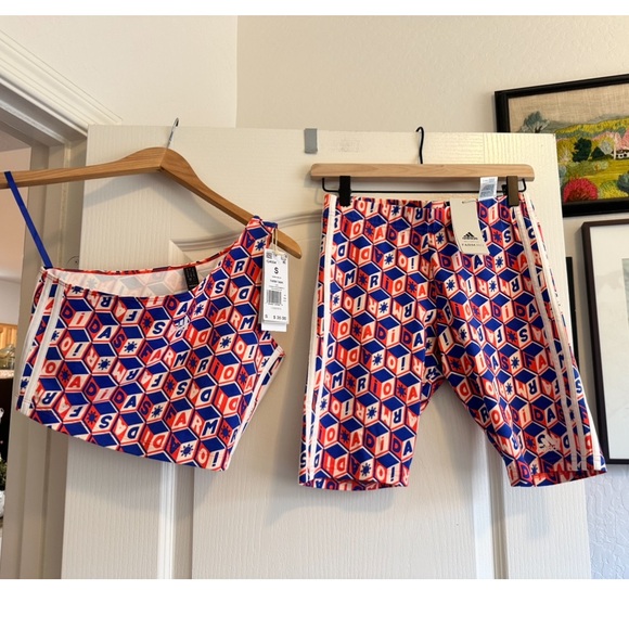 NWT Adidas x Farm Rio Set. Size: Small. Excellent condition 💙 ❤️ - Picture 4 of 15